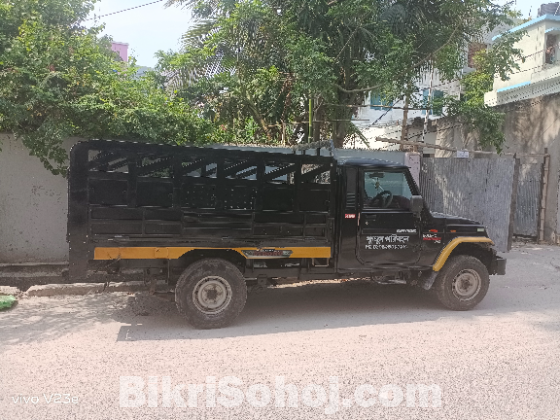 Mahindra bolero maxitruck plus